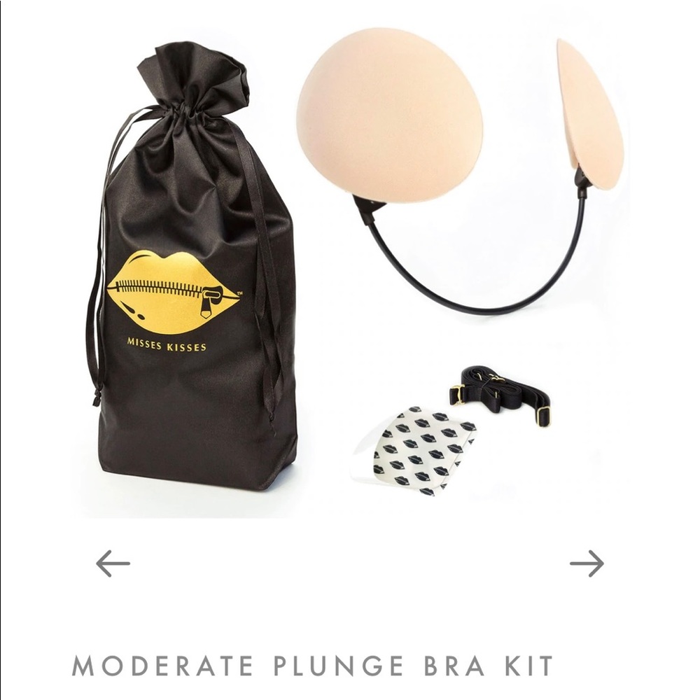 Misses Kisses Moderate Plunge Kit- with petite AND regular breast pads.